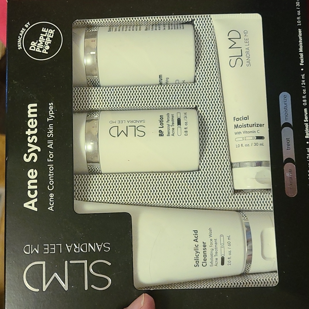 Slmd Sandra Lee MD acne system